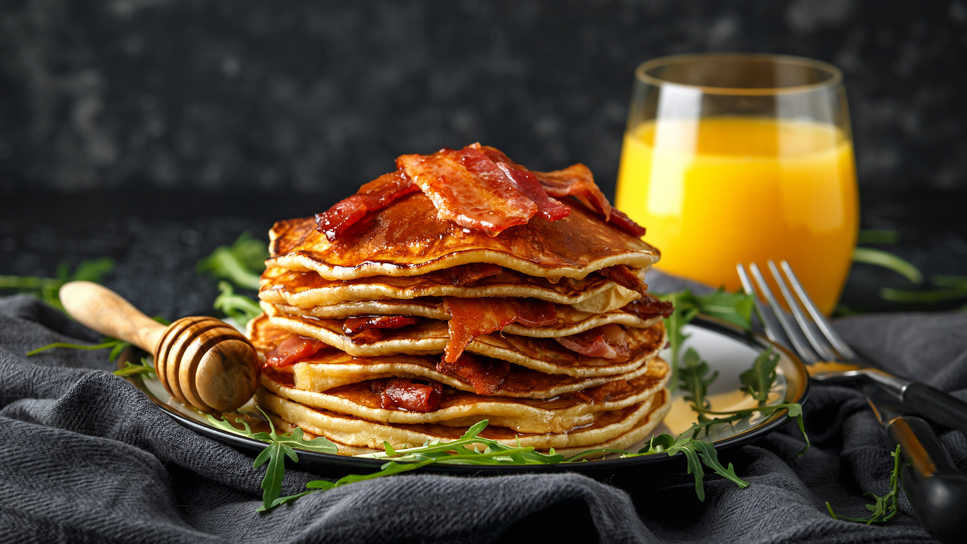 American Pancakes with bacon